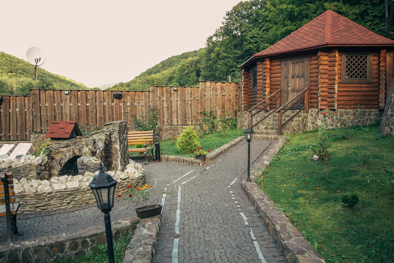 Hotel Sadyba Sribne Dzherelo Ilnytsya Exterior foto